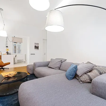 5stories Luxury Space In Old Town With Care