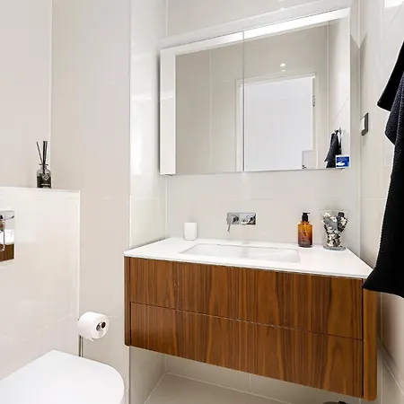 5stories Luxury Space In Old Town With Care