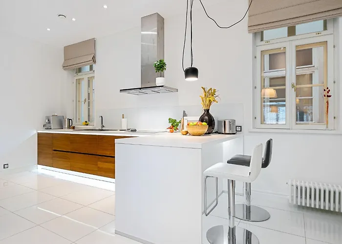 Korter 5stories Luxury Space In Old Town With Care