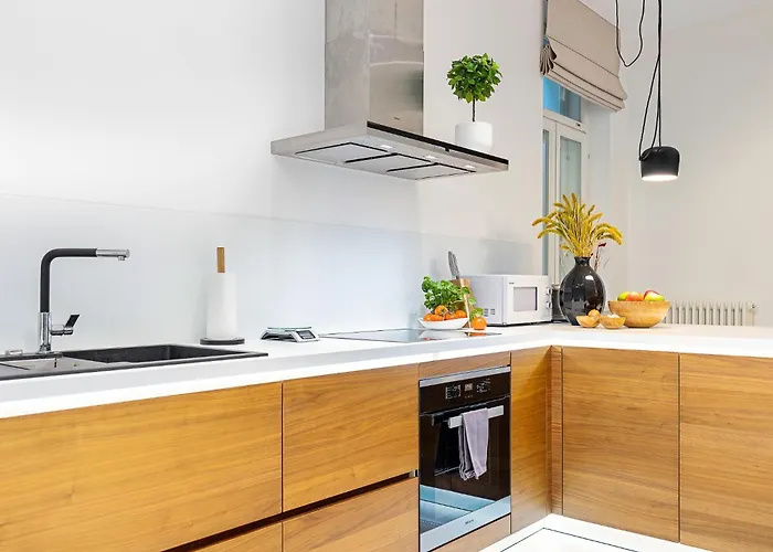 5stories Luxury Space In Old Town With Care Korter *